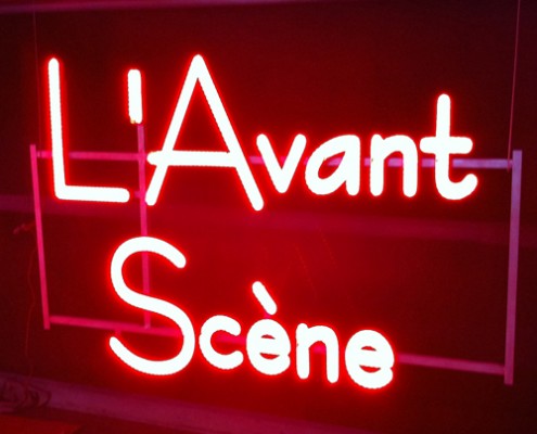 enseigne cinéma l'avant scène