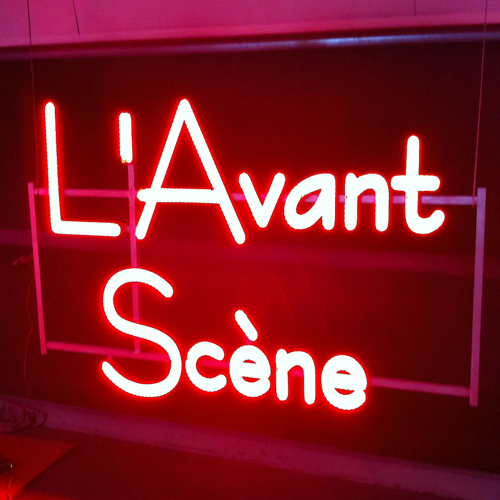 enseigne cinéma l'avant scène